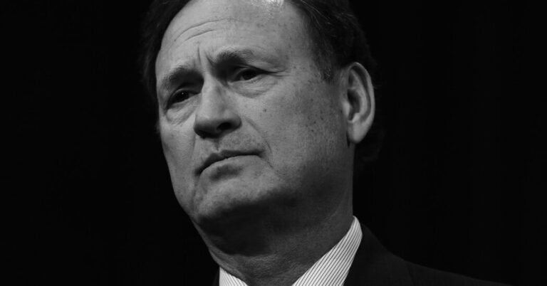 Opinion | A Federal Judge Wonders: How Could Alito Have Been So Foolish?