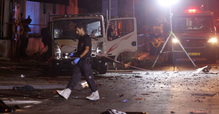 Hamas and Islamic Jihad Claim Responsibility for Tel Aviv Bombing