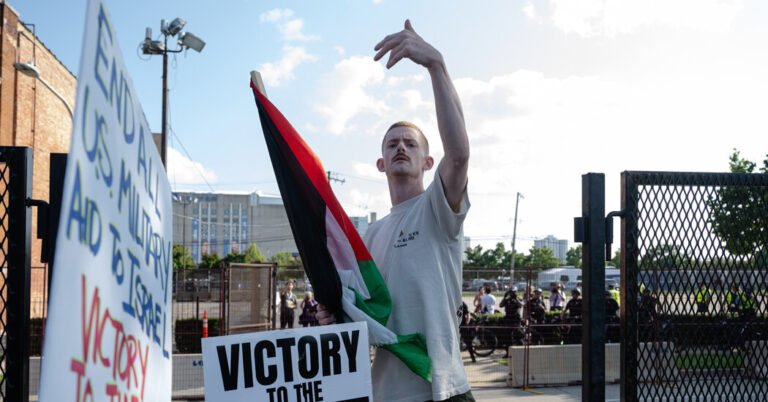 Outraged Over Gaza, Protesters Show Left-Wing Divisions as Convention Opens