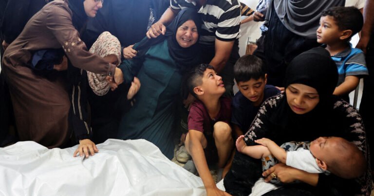 Mother and 6 Children Are Killed in Israeli Strike in Gaza, Family Says