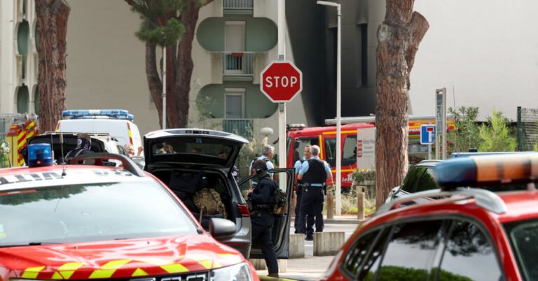 Explosions Outside a France Synagogue Were a Terrorist Attack, Prosecutors Say