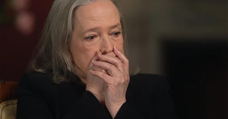 Kathy Bates shocked to learn she did thank her mother in her Oscar speech for